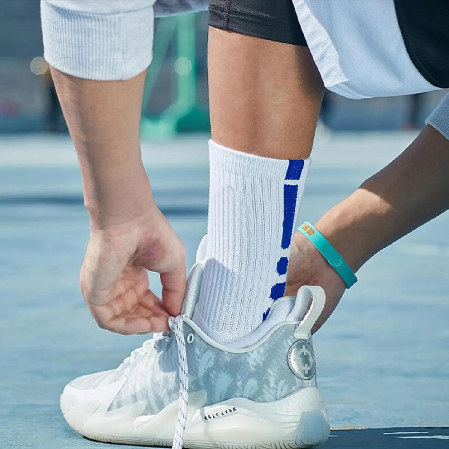 4Pairs Elite Basketball Socks Cushion Athletic Crew Socks Thick Performance Sport Soccer Towel Socks 7-12
