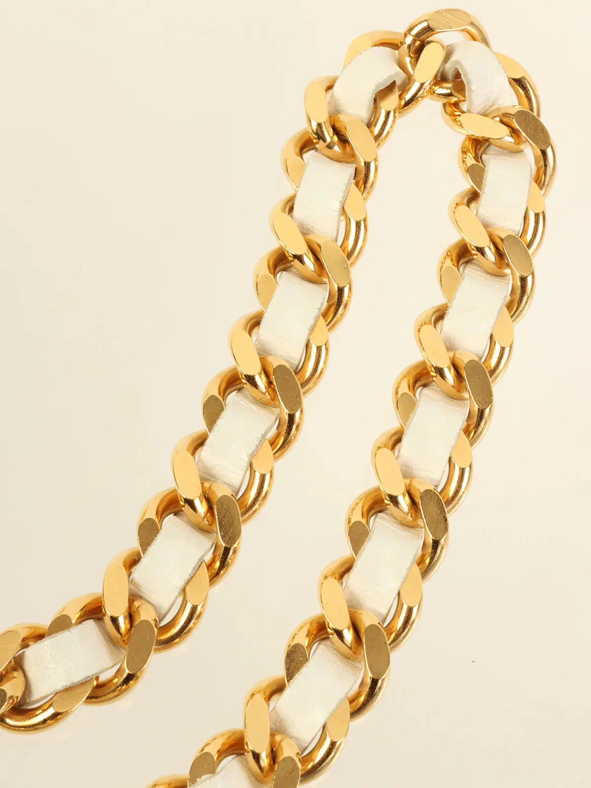 CHANEL 1995 Made Logo Plate Cc Mark Coin Charm Chain Belt Gold/White