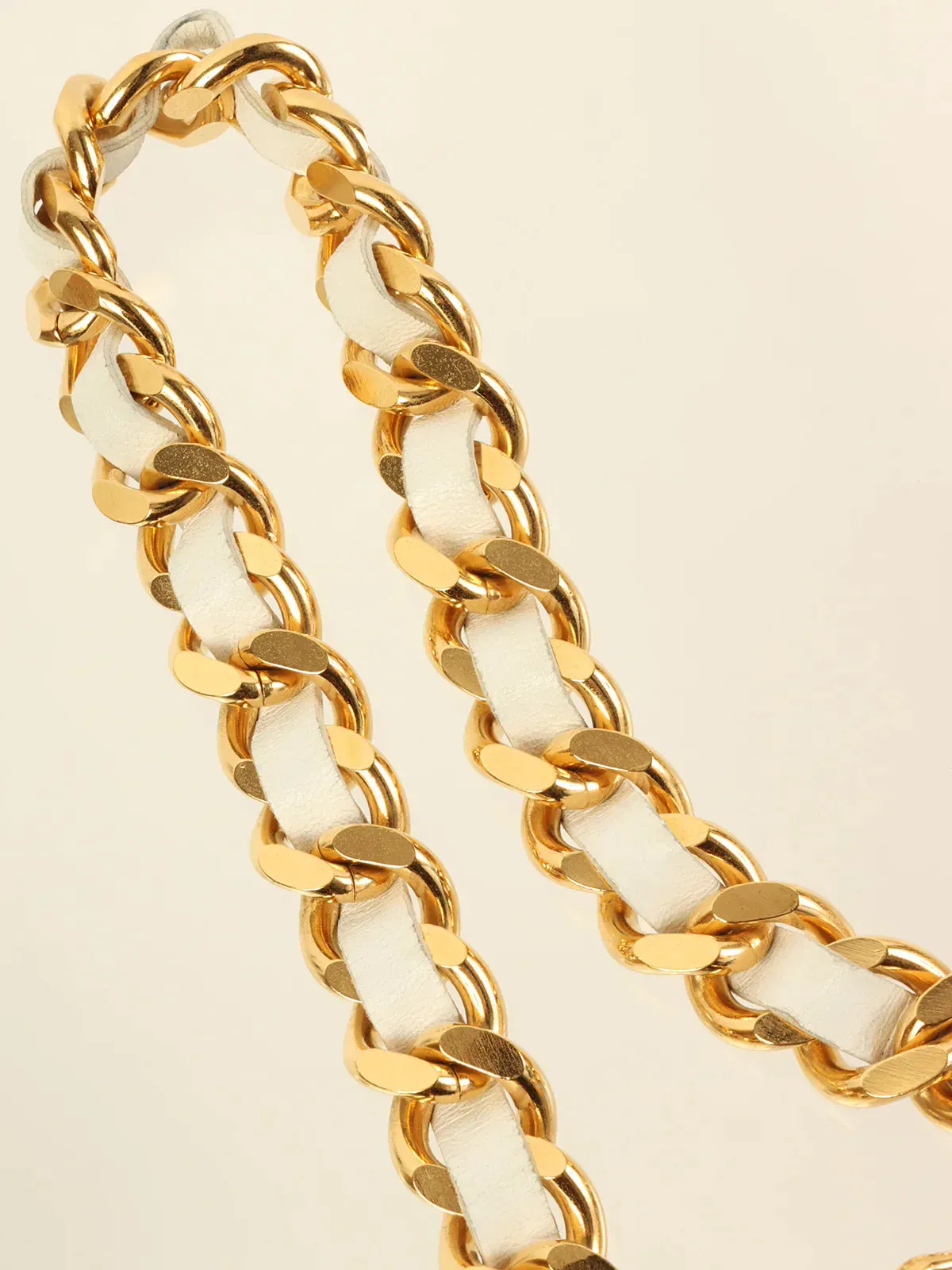 CHANEL 1995 Made Logo Plate Cc Mark Coin Charm Chain Belt Gold/White